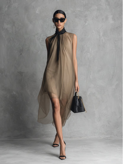Federica | Abito drappeggiato in chiffon caqui con lazo al collo