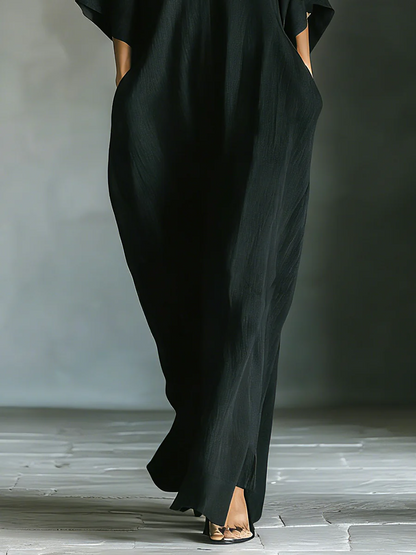 Costanza | Maxi abito nero con maniche a kimono e scollo a V
